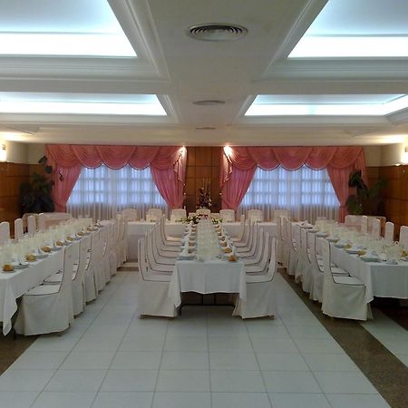 ויאלבה Hostal Restaurante Terra Cha מראה חיצוני תמונה