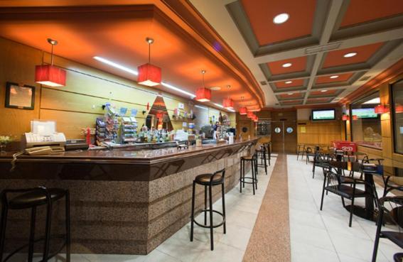 ויאלבה Hostal Restaurante Terra Cha מראה חיצוני תמונה